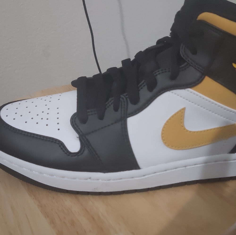 Nike air Jordan 1 mid